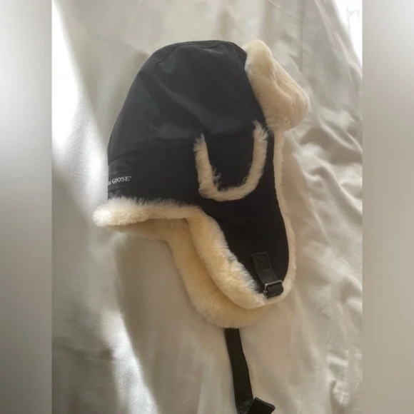 Canada Goose Black Shearling Aviator Hat - S/M main image 5